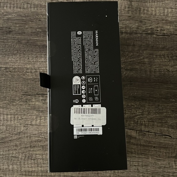 JBL Charge 4 Wireless Bluetooth Speaker - Picture 6 of 6